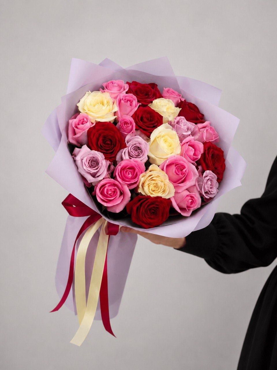 25 roses mix